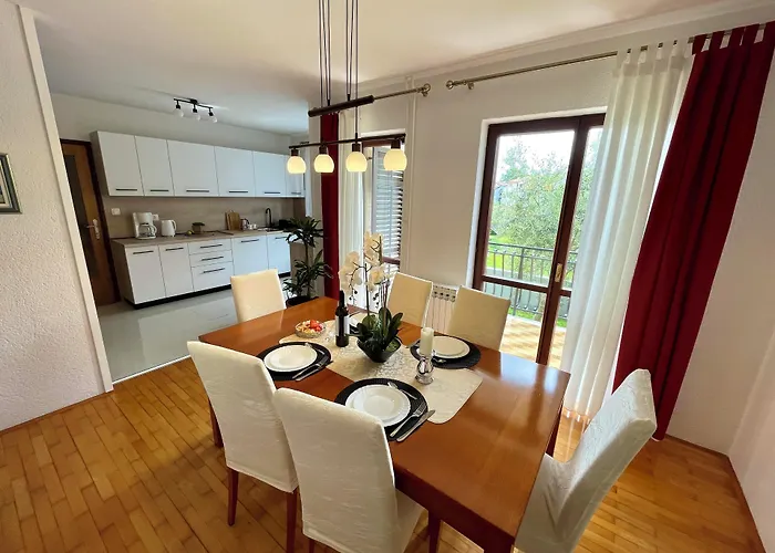Adri Apartment *
