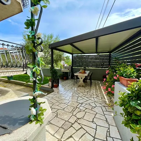 Apartament Adri *