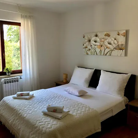 Adri Apartament