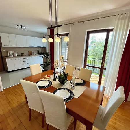 Adri Apartament *