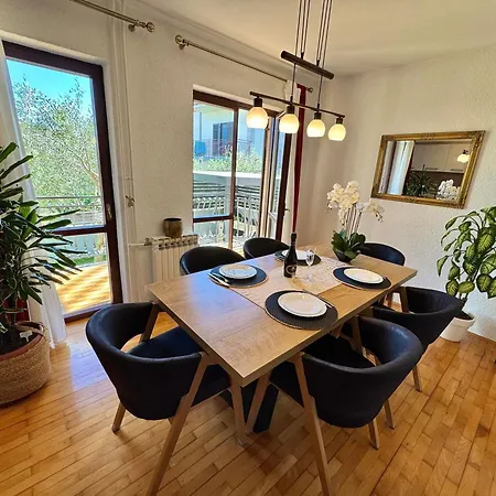 Apartament Adri *