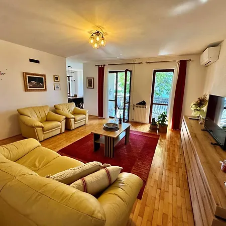 Apartament Adri